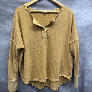 Billabong Women’s Mustard Henley Size XL Raw Seams